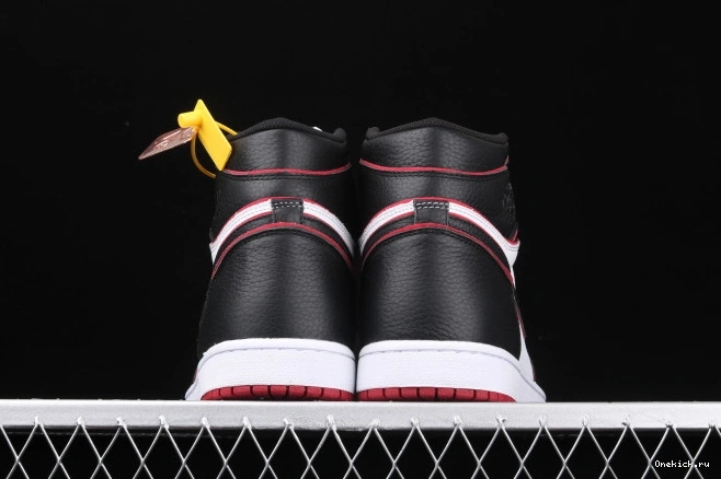 One Kick 555088-062 Jordan Bloodline 1 High Air OG 0805